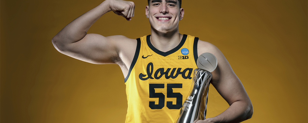 Iowas Luka Garza to become first college athlete to sell NFT – Fox Business