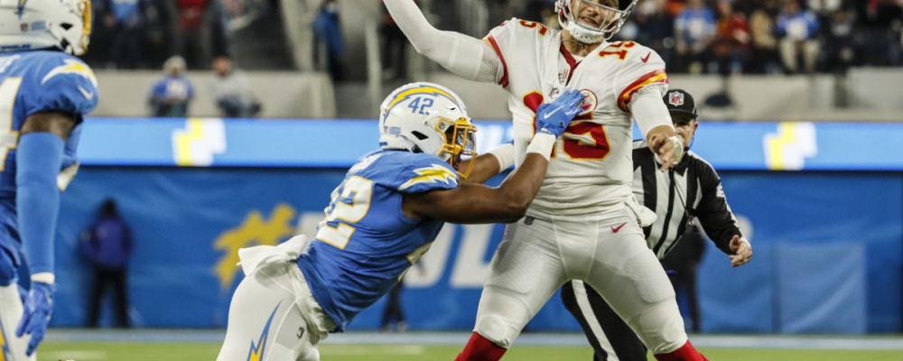 2022 Seahawks Free Agency: Seattle signing former Chargers pass rusher Uchenna Nwosu – Field Gulls