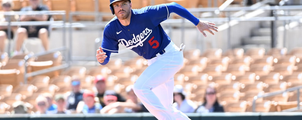 Notes: Freddies LA debut; Buehler efficient – MLB.com